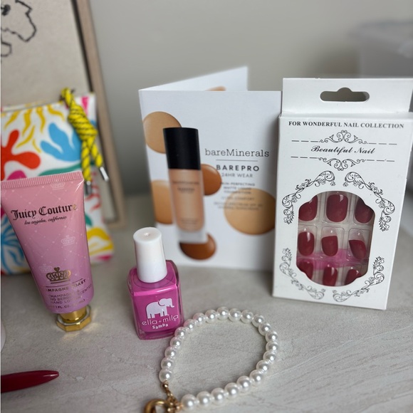Beauty bundle - Picture 3 of 6